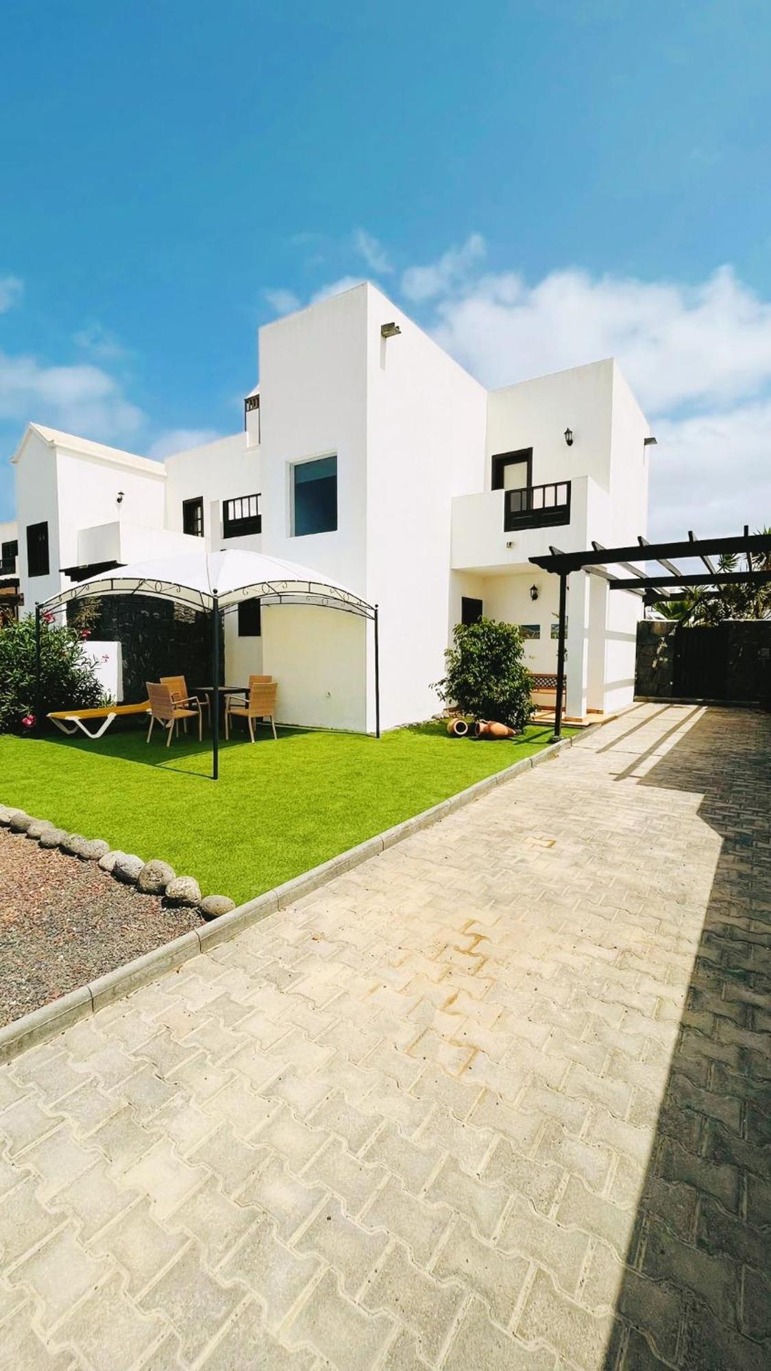 פלאיה בלנקה Lovely Villa Kiluka Heated Pool מראה חיצוני תמונה